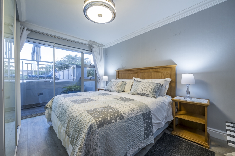 5 Bedroom Property for Sale in Glentana Western Cape